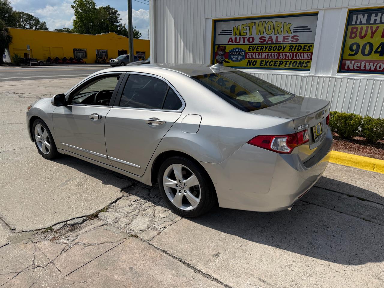 Acura TSX 5-Speed AT with Tech Package 2009