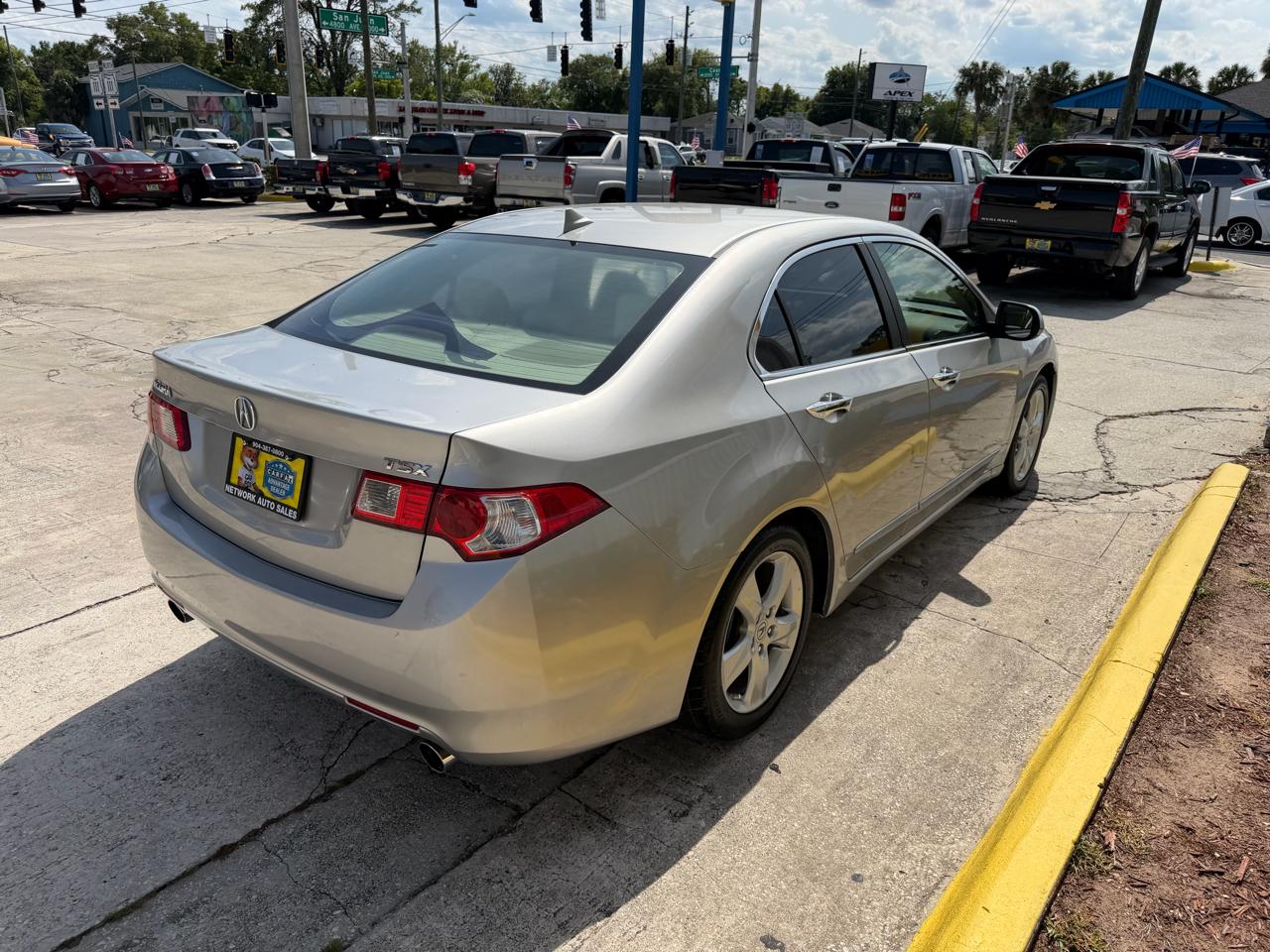 Acura TSX 5-Speed AT with Tech Package 2009