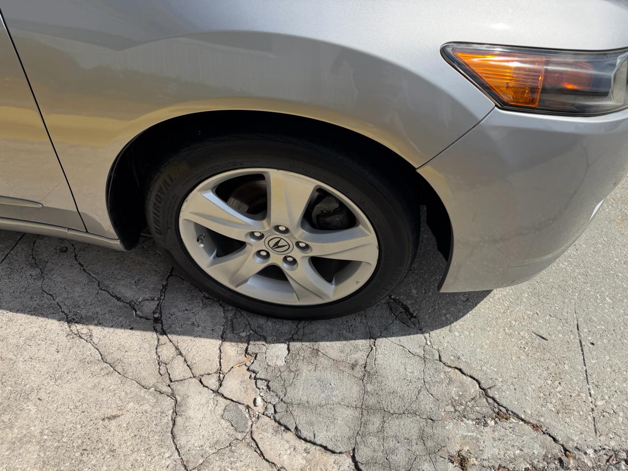 Acura TSX 5-Speed AT with Tech Package 2009