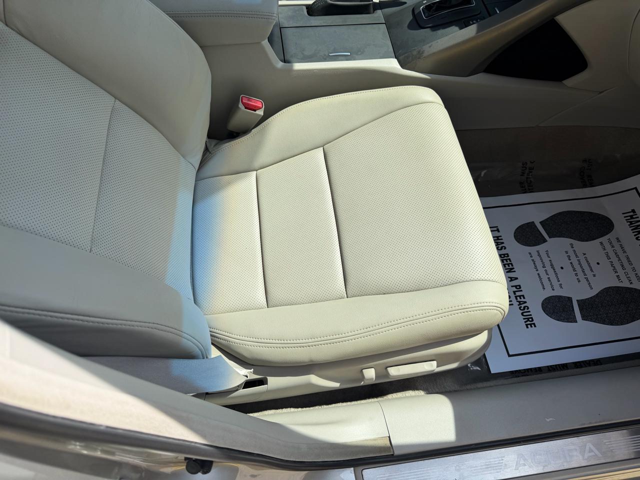 Acura TSX 5-Speed AT with Tech Package 2009
