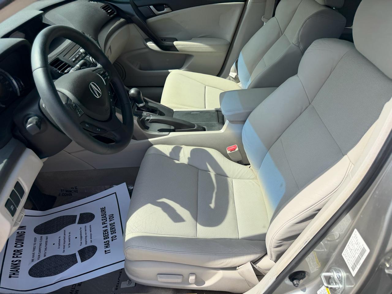 Acura TSX 5-Speed AT with Tech Package 2009