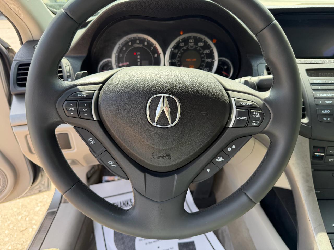 Acura TSX 5-Speed AT with Tech Package 2009