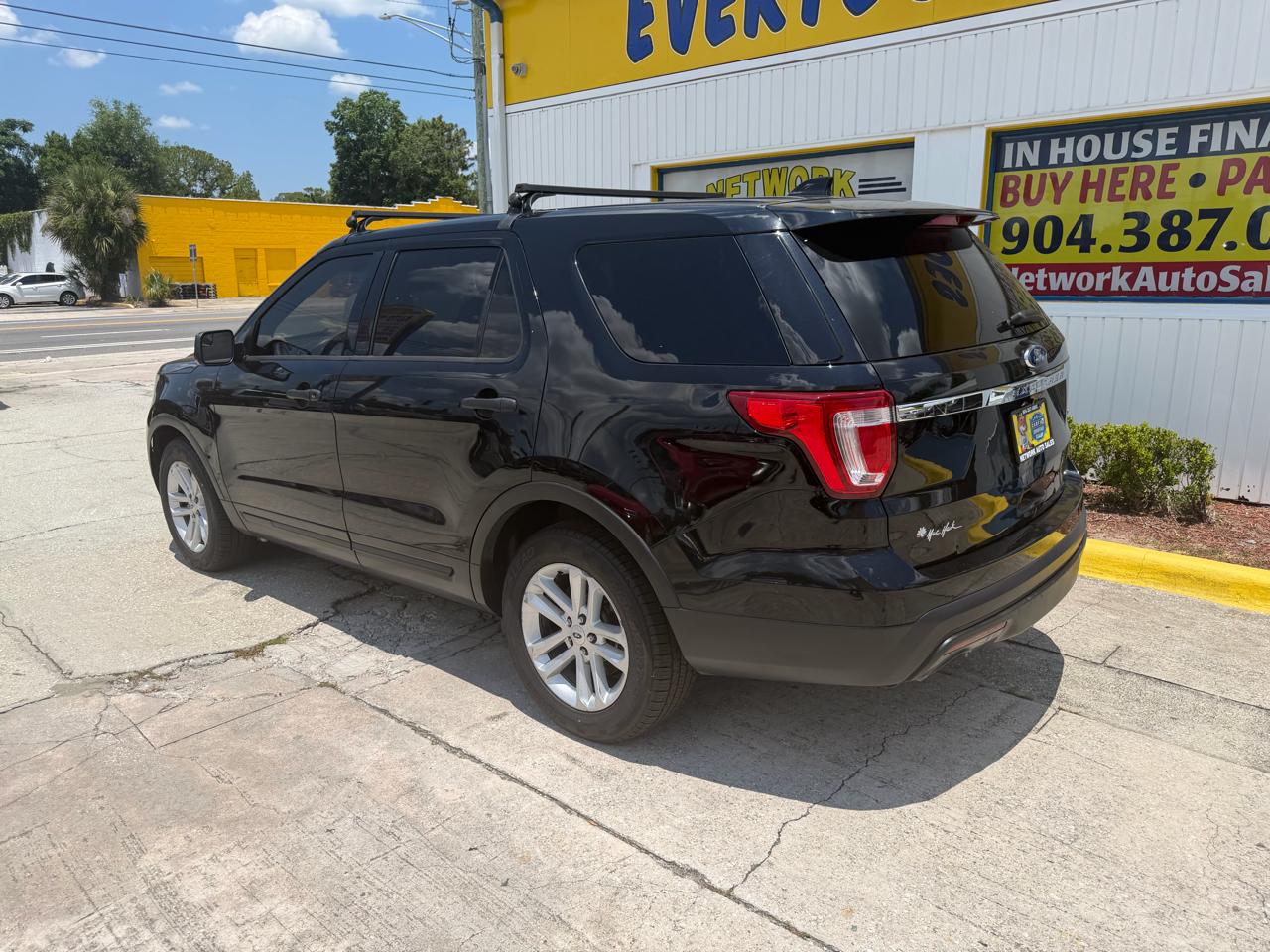 Ford Explorer Base FWD 2016