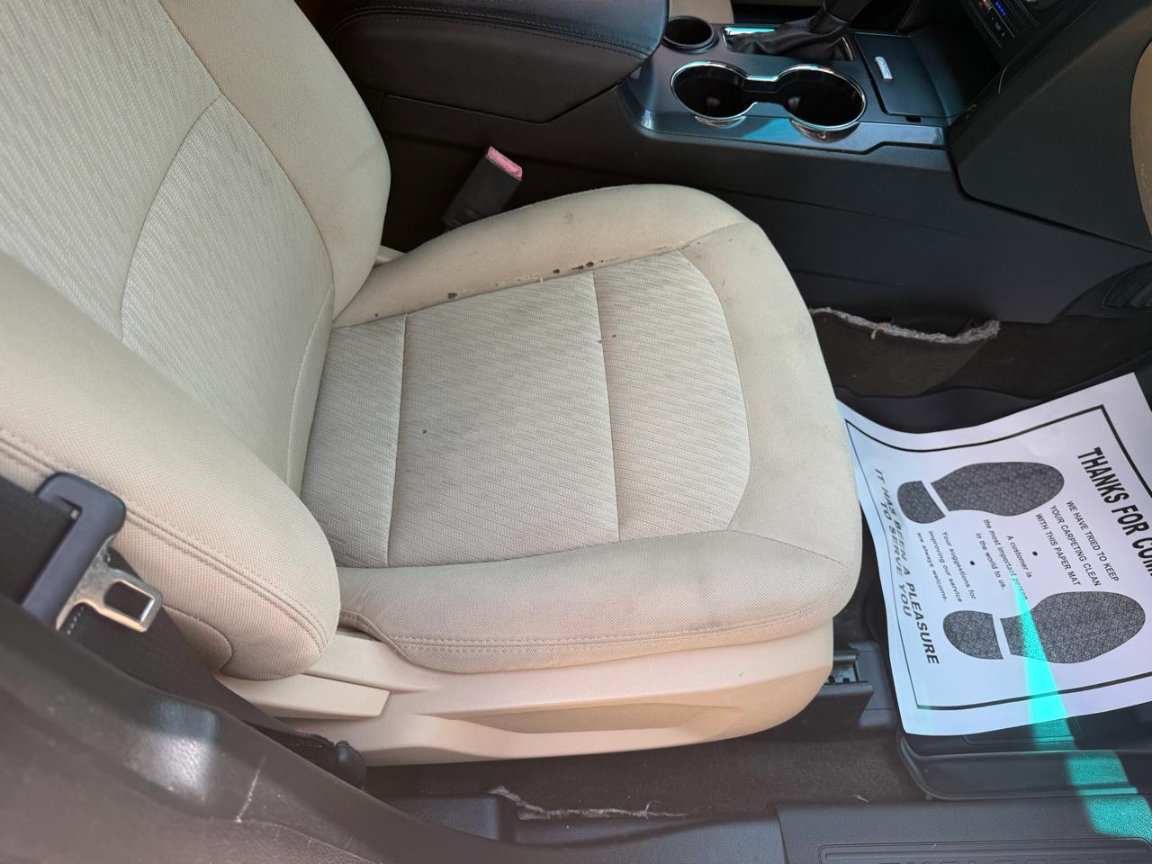 Ford Explorer Base FWD 2016