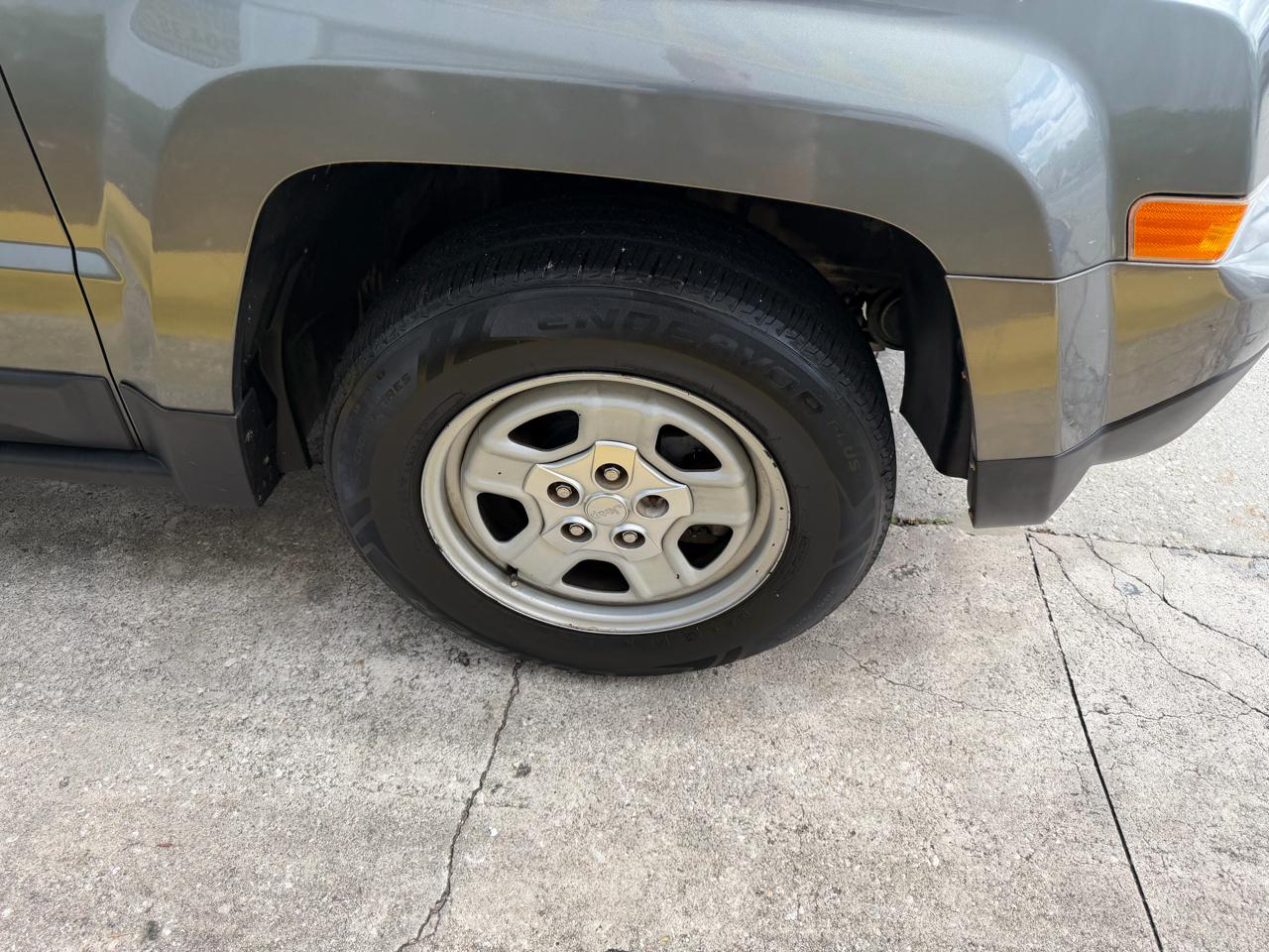 Jeep Patriot Sport 2WD 2013