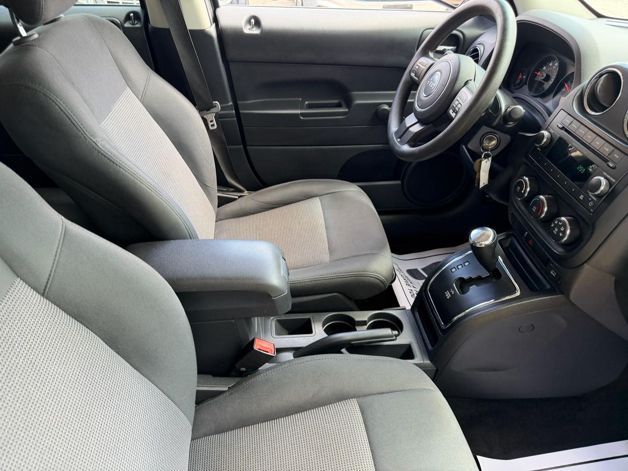 Jeep Patriot Sport 2WD 2013