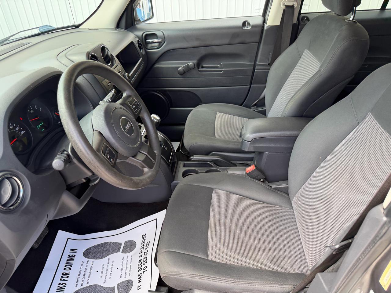 Jeep Patriot Sport 2WD 2013