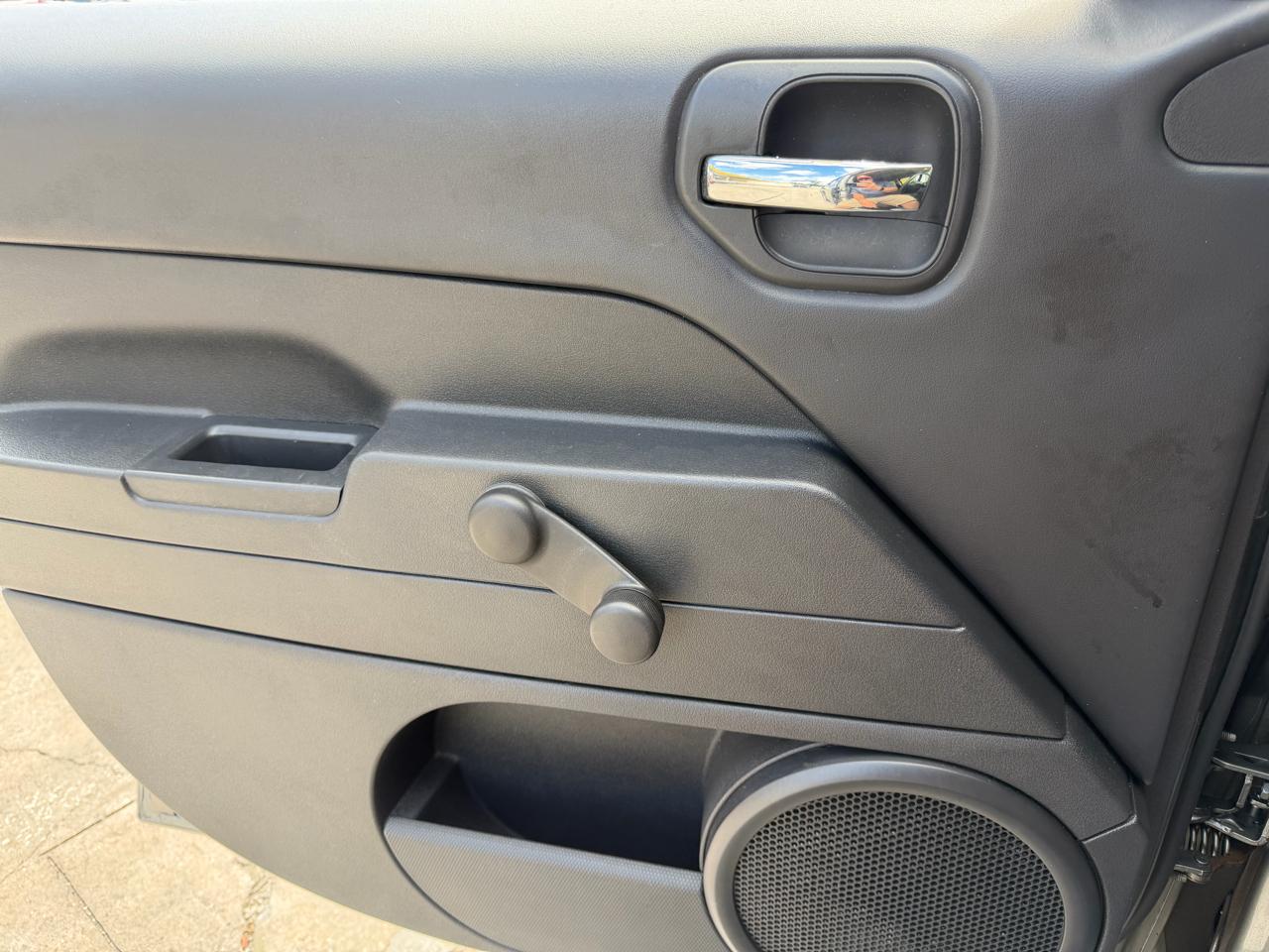 Jeep Patriot Sport 2WD 2013