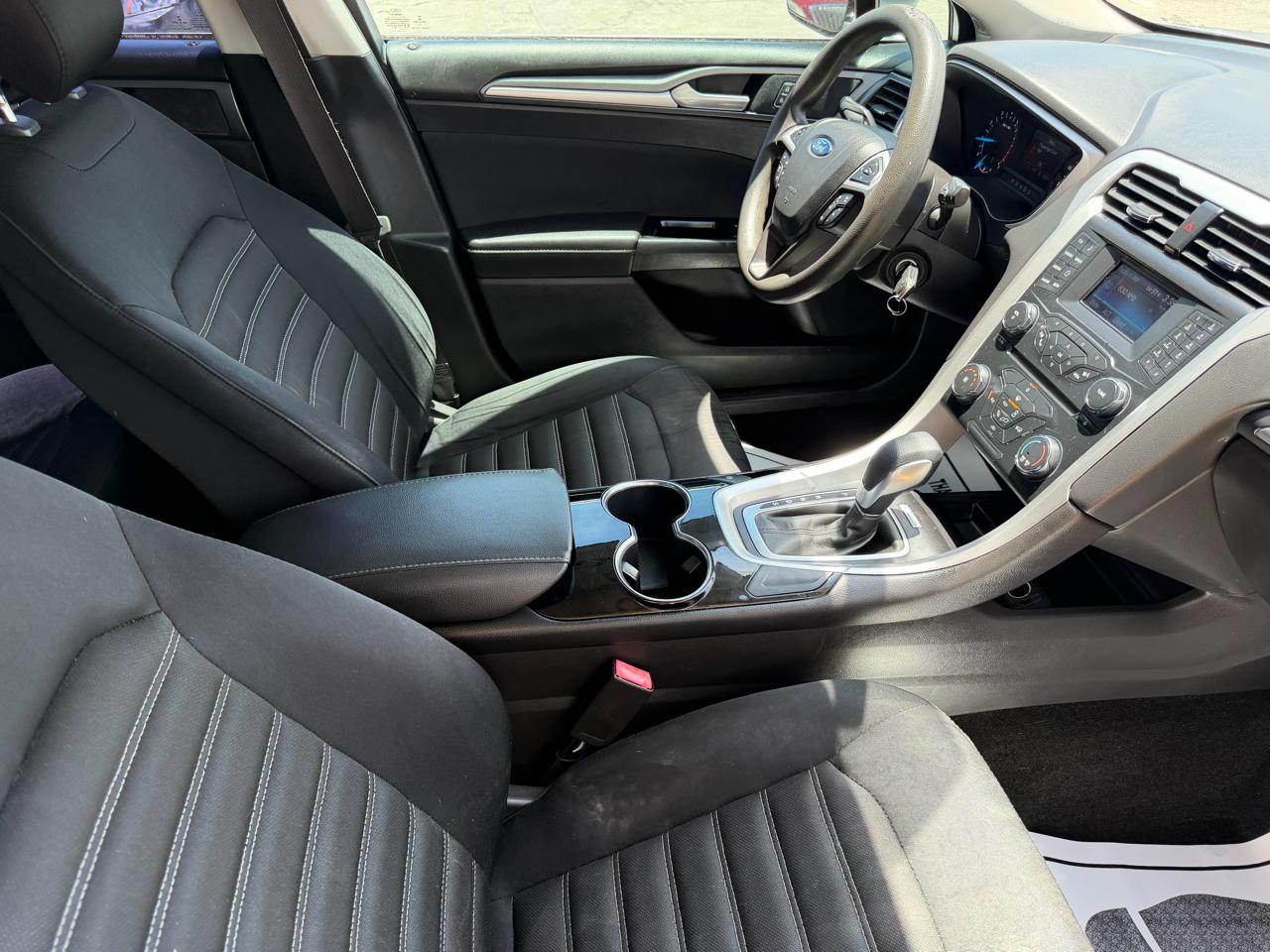 Ford Fusion SE 2014