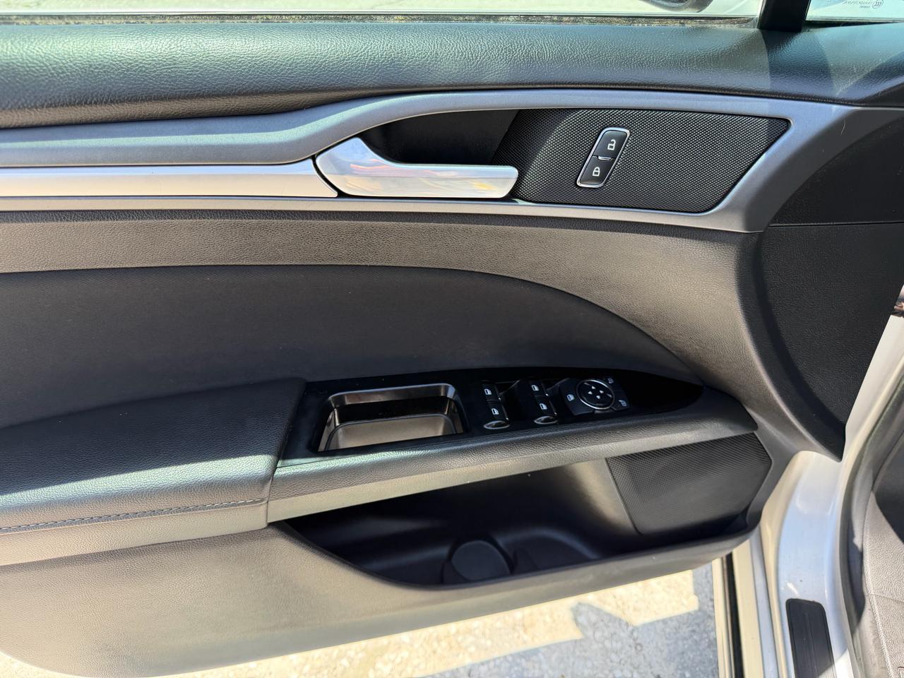 Ford Fusion SE 2014