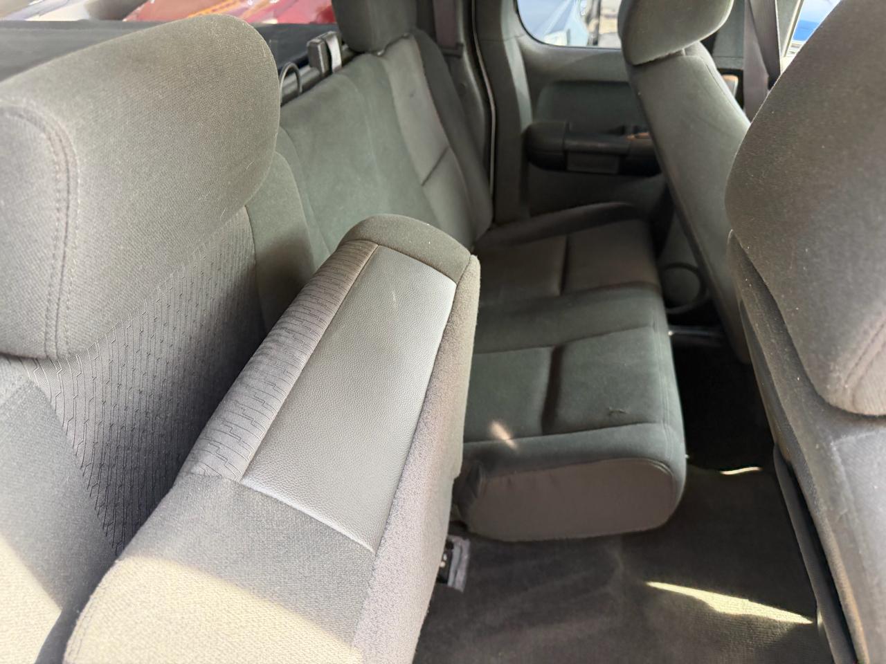 Chevrolet Silverado 1500 LT Ext. Cab Long Box 2WD 2011