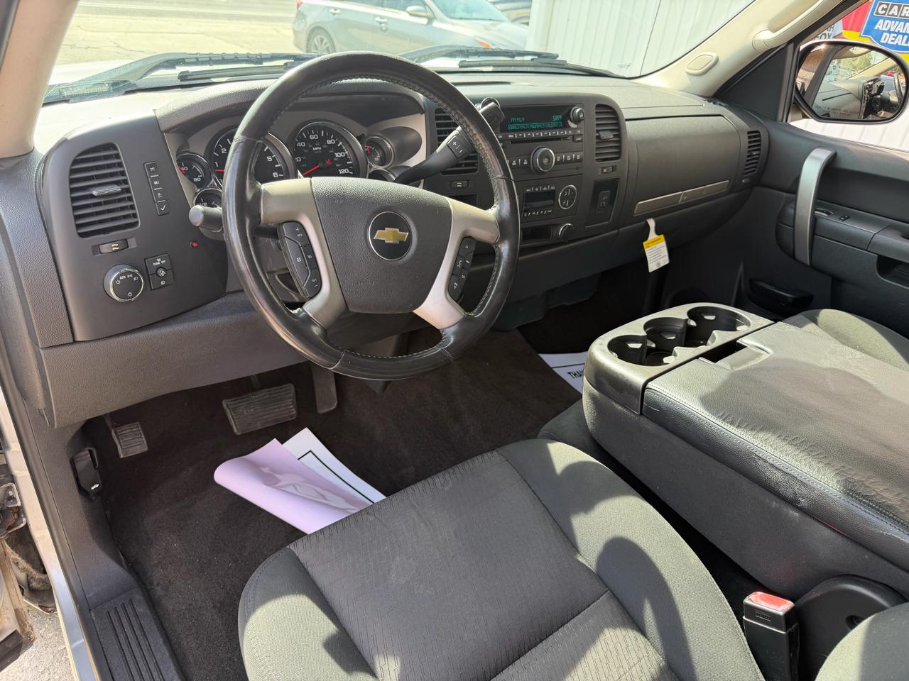 Chevrolet Silverado 1500 LT Ext. Cab Long Box 2WD 2011