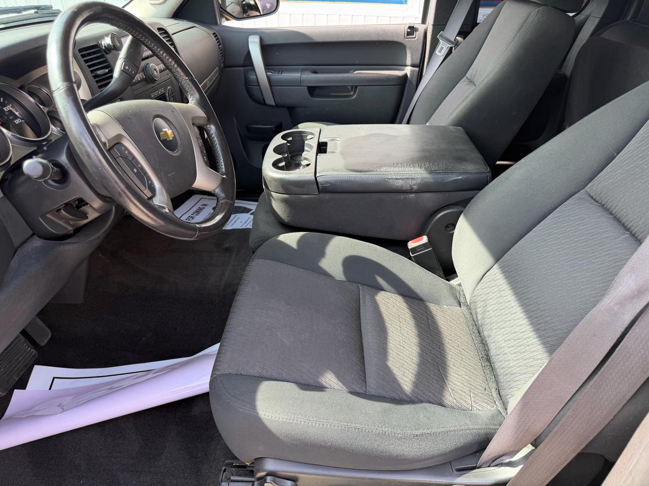 Chevrolet Silverado 1500 LT Ext. Cab Long Box 2WD 2011