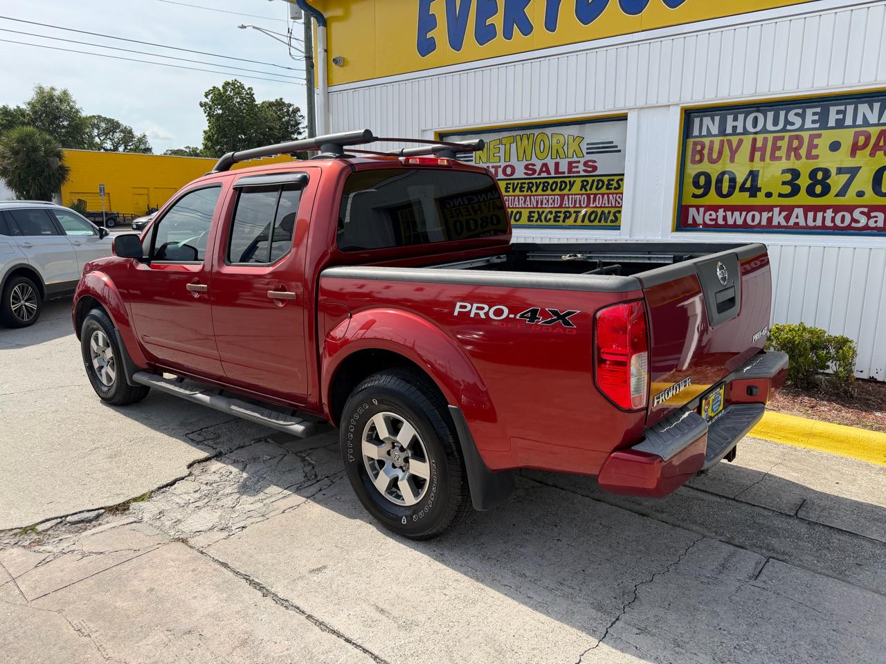 Nissan Frontier SL Crew Cab 4WD 2012