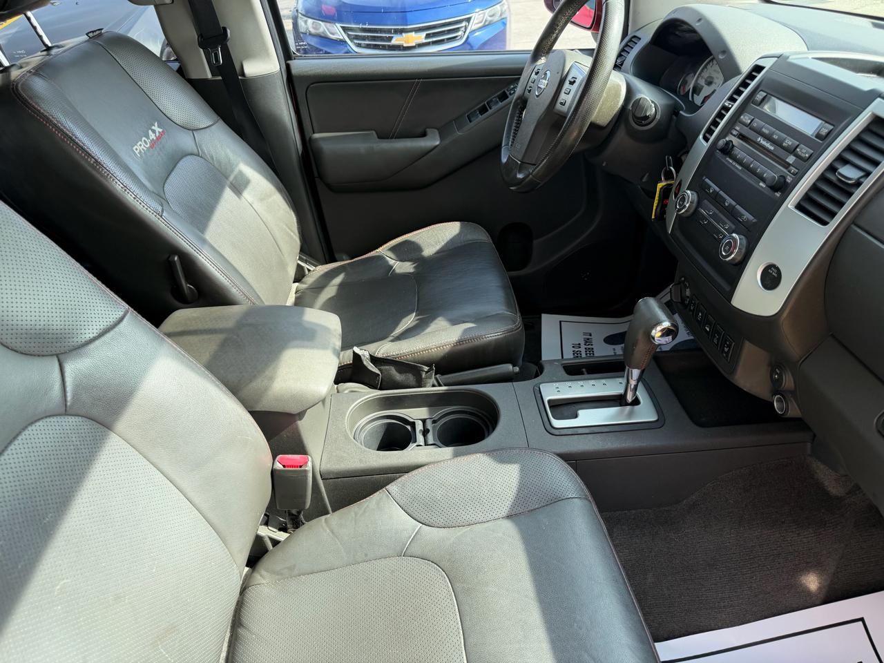 Nissan Frontier SL Crew Cab 4WD 2012