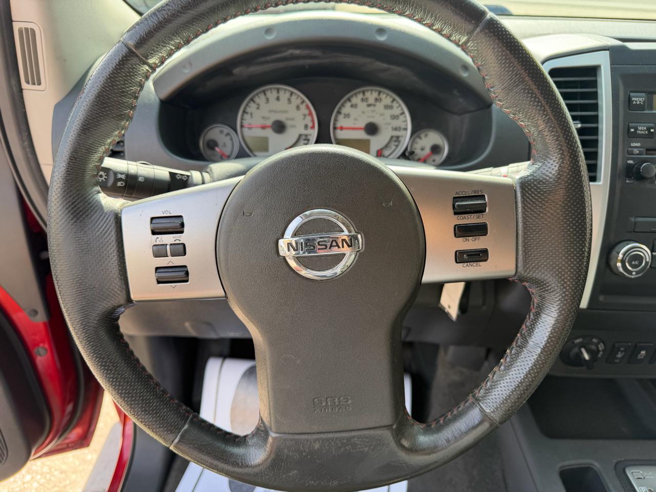 Nissan Frontier SL Crew Cab 4WD 2012