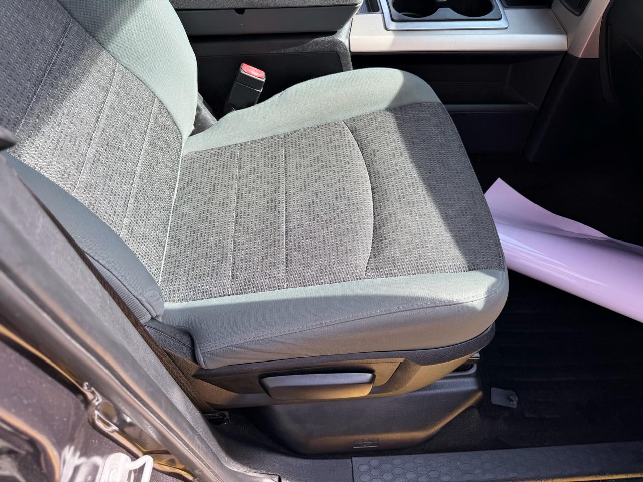 RAM 1500 SLT Crew Cab SWB 2WD 2015