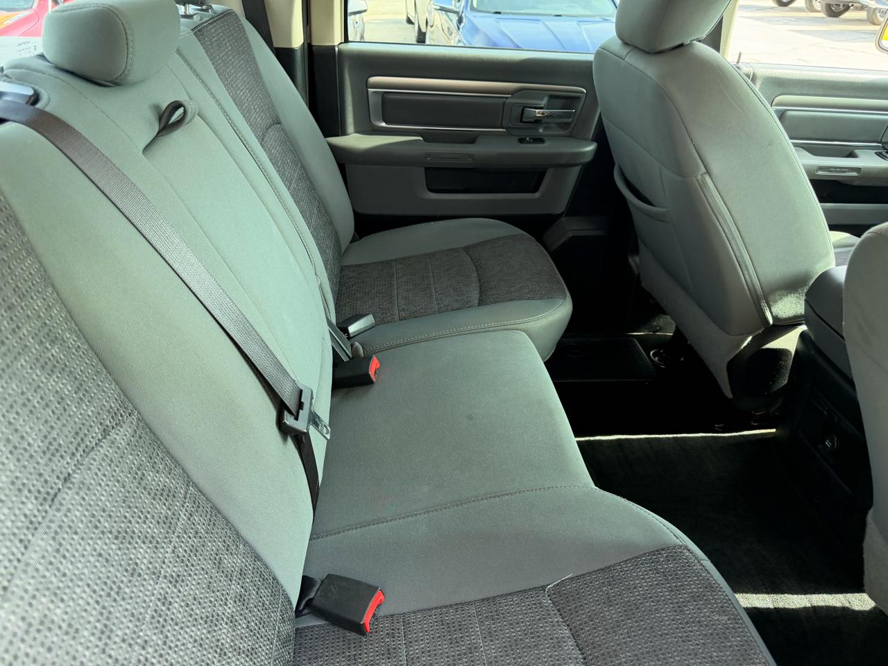 RAM 1500 SLT Crew Cab SWB 2WD 2015