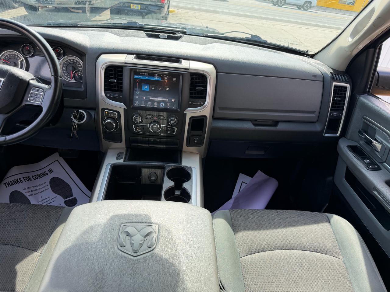 RAM 1500 SLT Crew Cab SWB 2WD 2015
