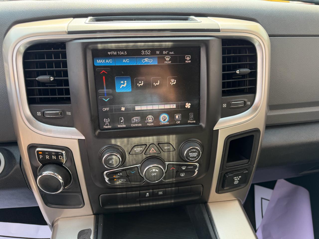 RAM 1500 SLT Crew Cab SWB 2WD 2015