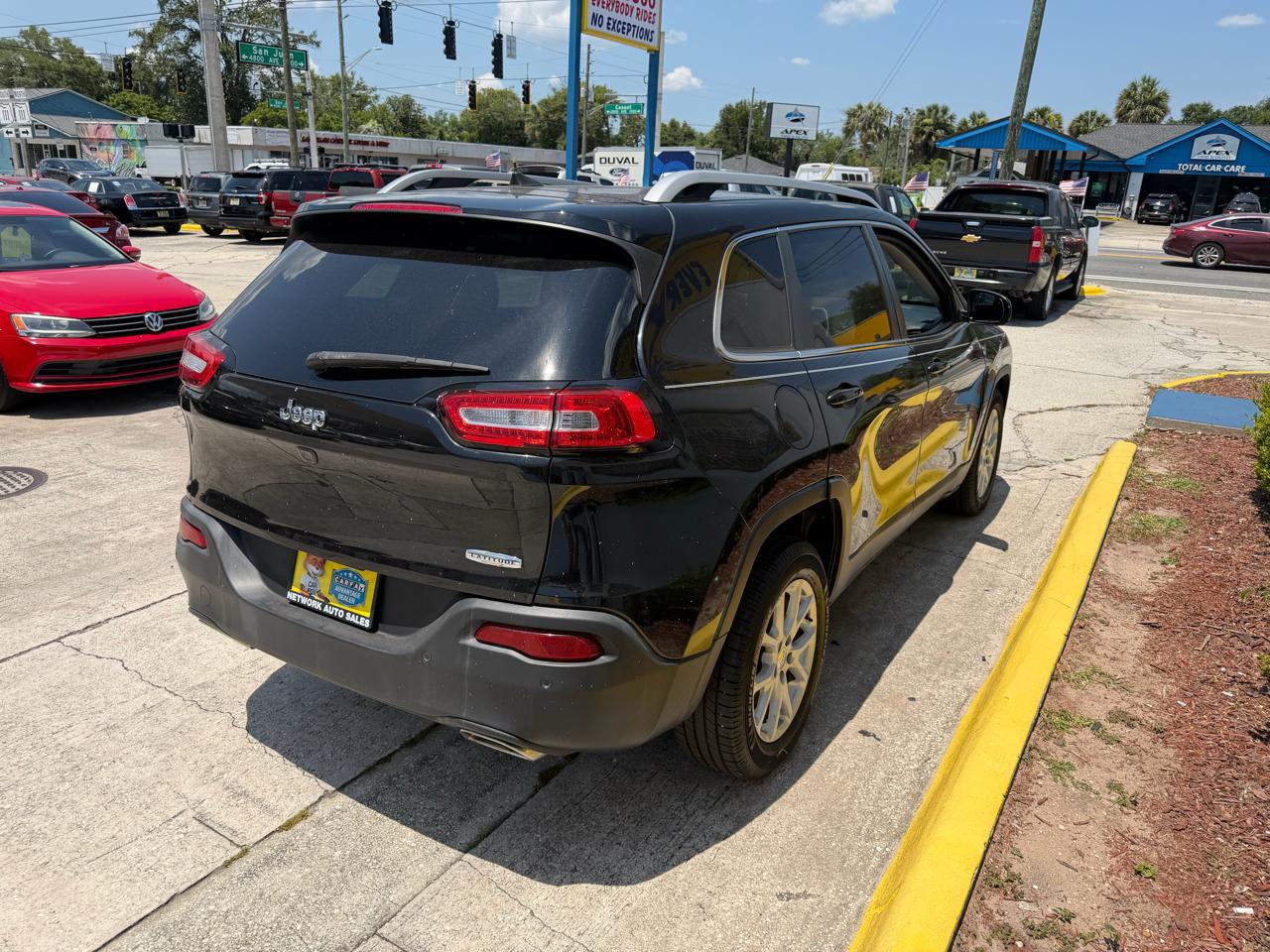 Jeep Cherokee Latitude FWD 2016