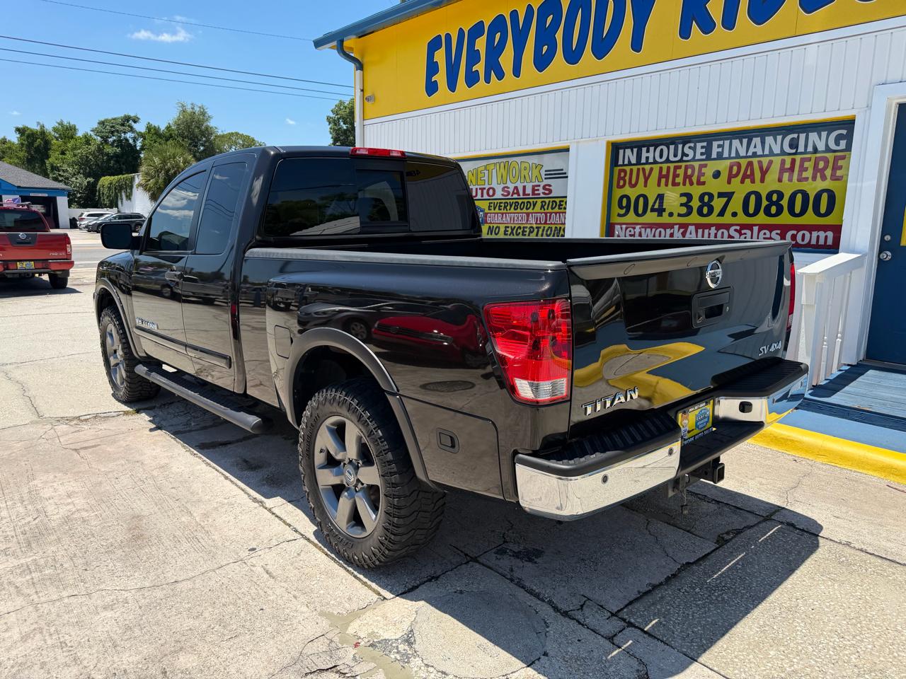 Nissan Titan S King Cab 4WD 2015