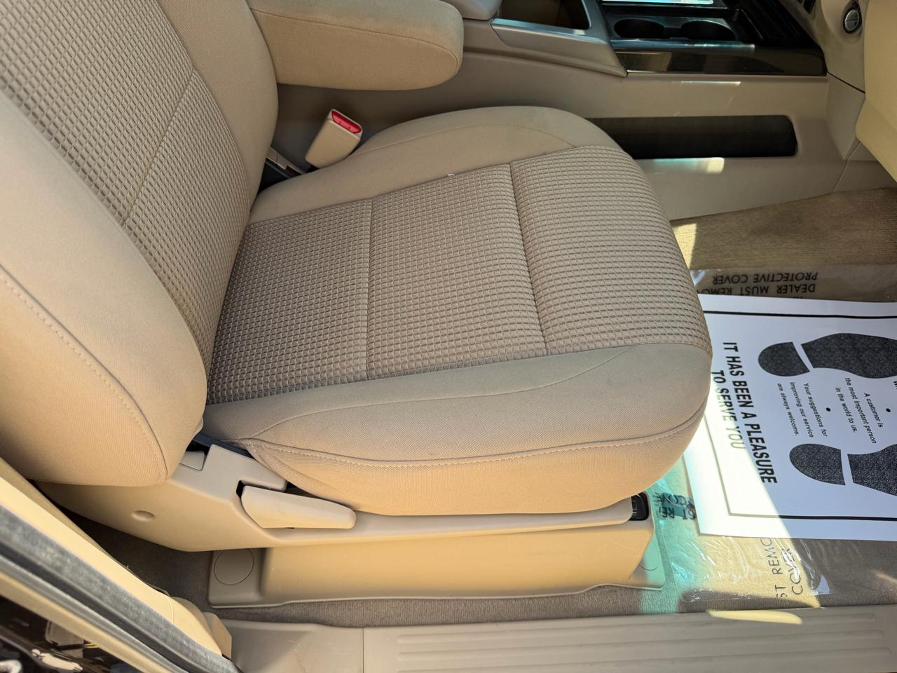 Nissan Titan S King Cab 4WD 2015