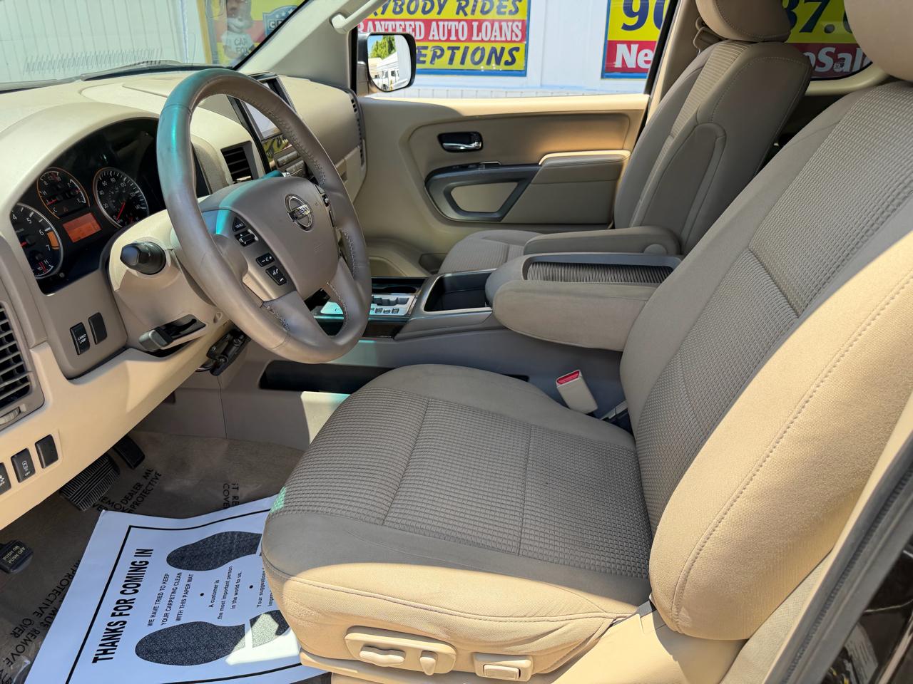 Nissan Titan S King Cab 4WD 2015