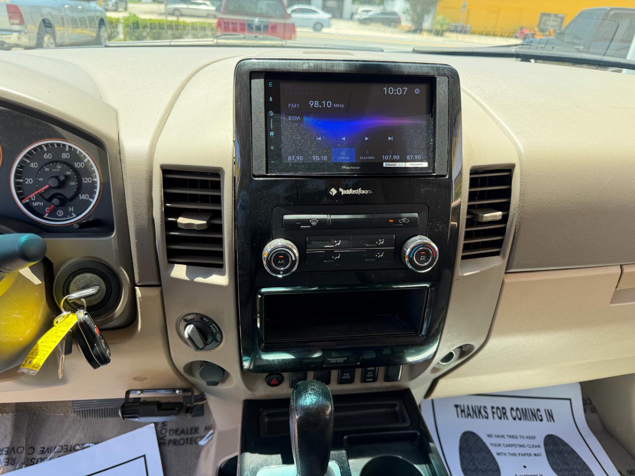 Nissan Titan S King Cab 4WD 2015