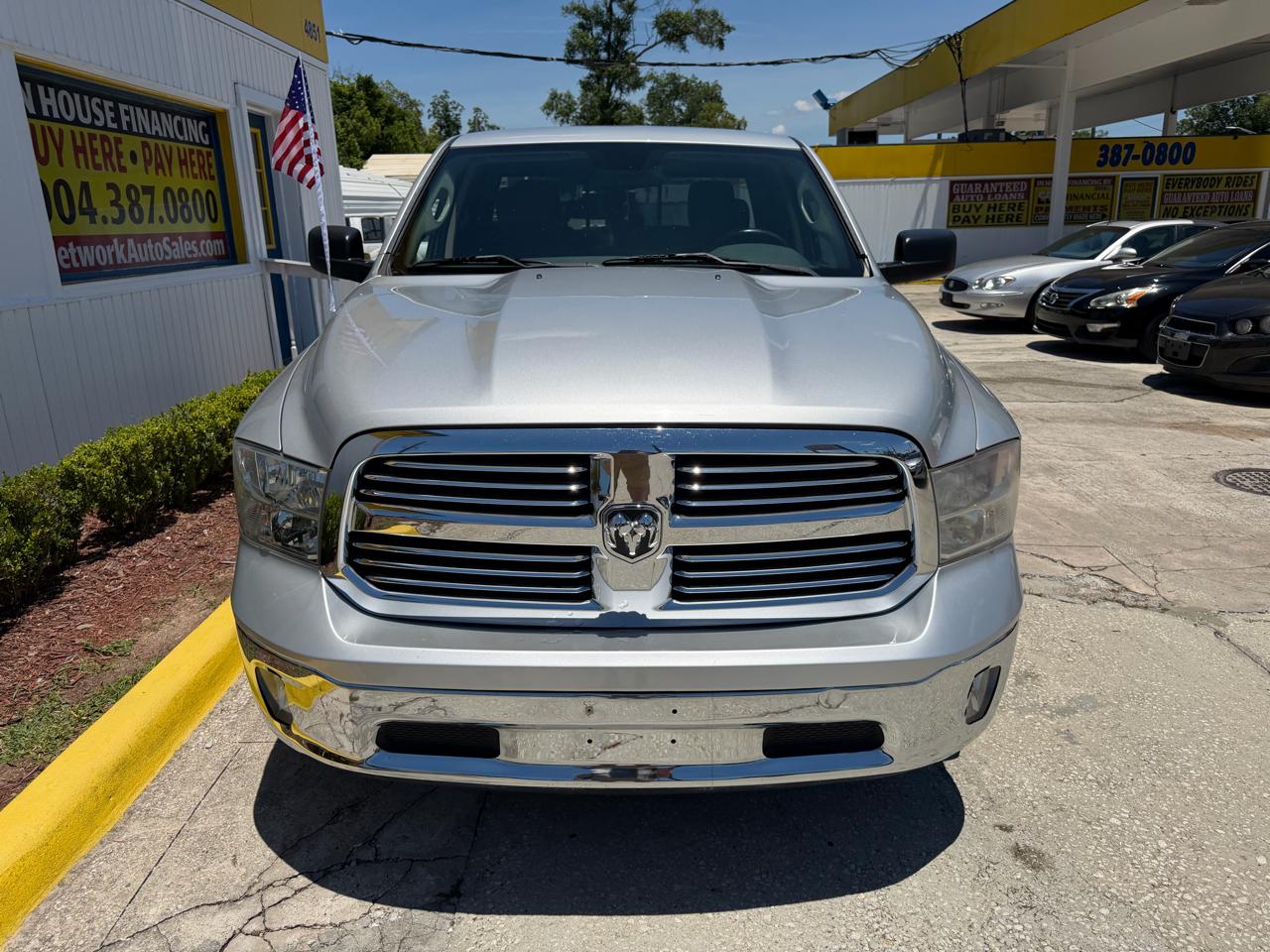 RAM 1500 SLT Quad Cab 2WD 2016