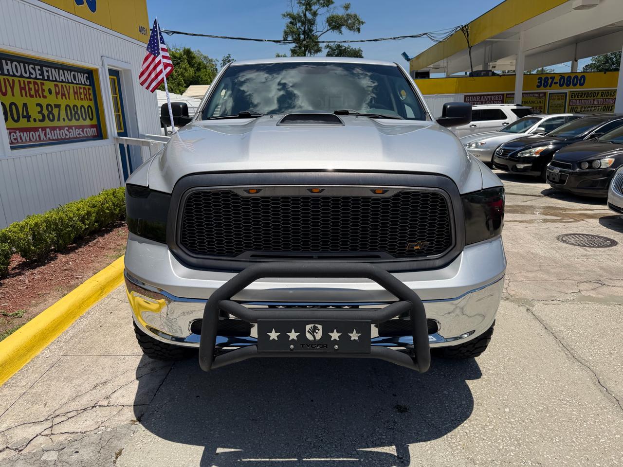 RAM 1500 SLT Quad Cab 2WD 2017