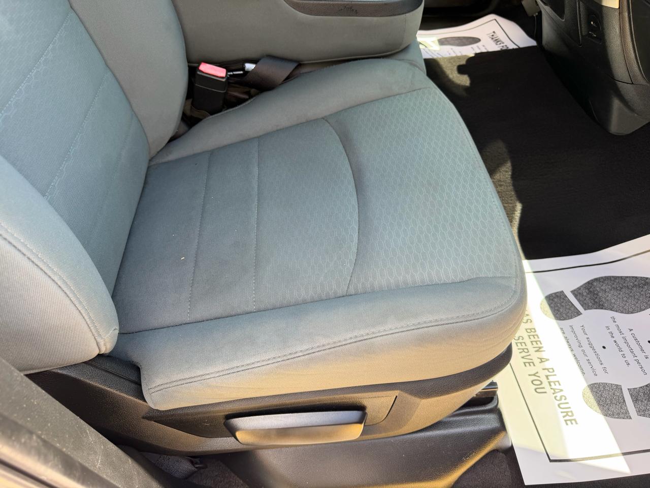RAM 1500 SLT Quad Cab 2WD 2017