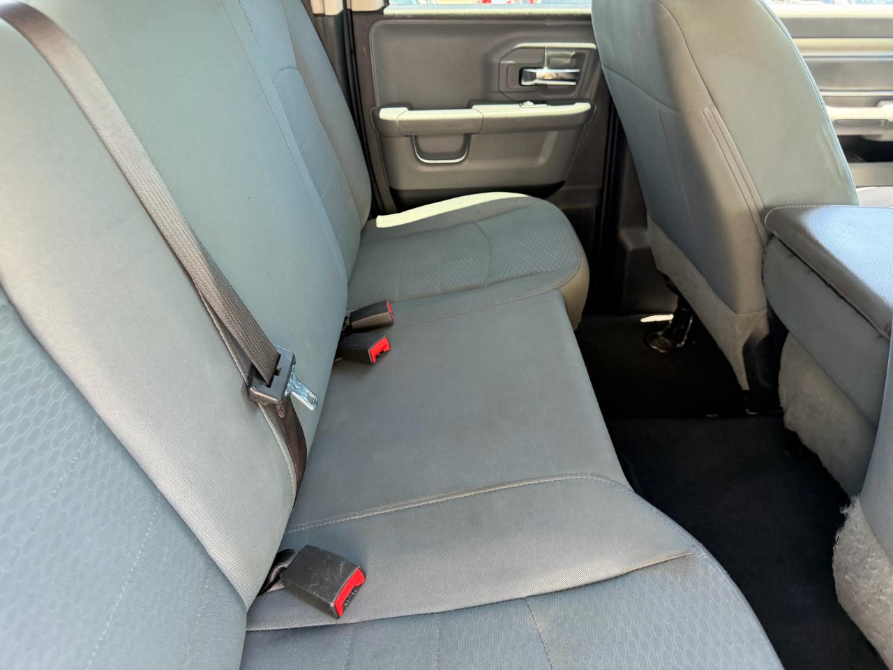 RAM 1500 SLT Quad Cab 2WD 2017