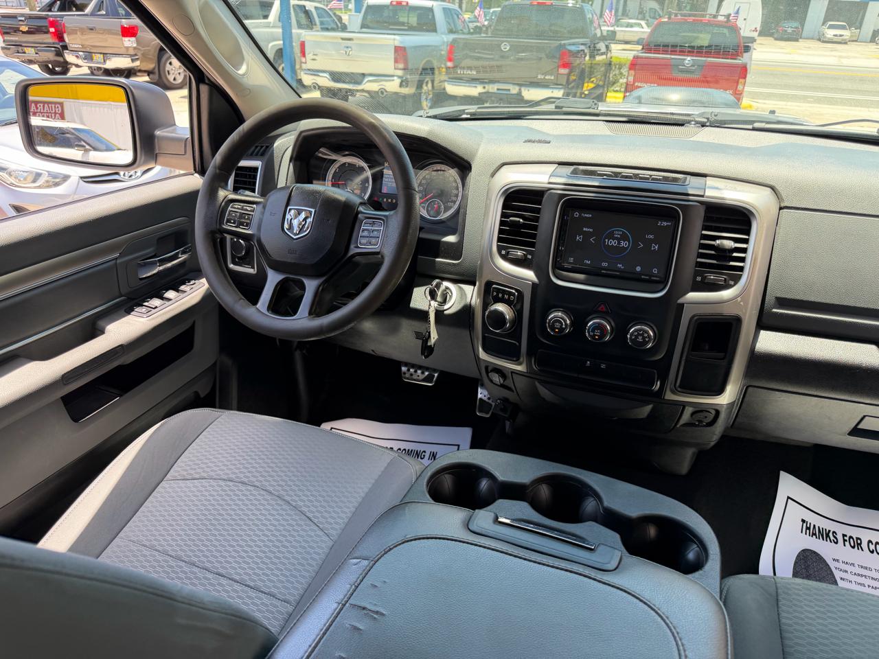 RAM 1500 SLT Quad Cab 2WD 2017