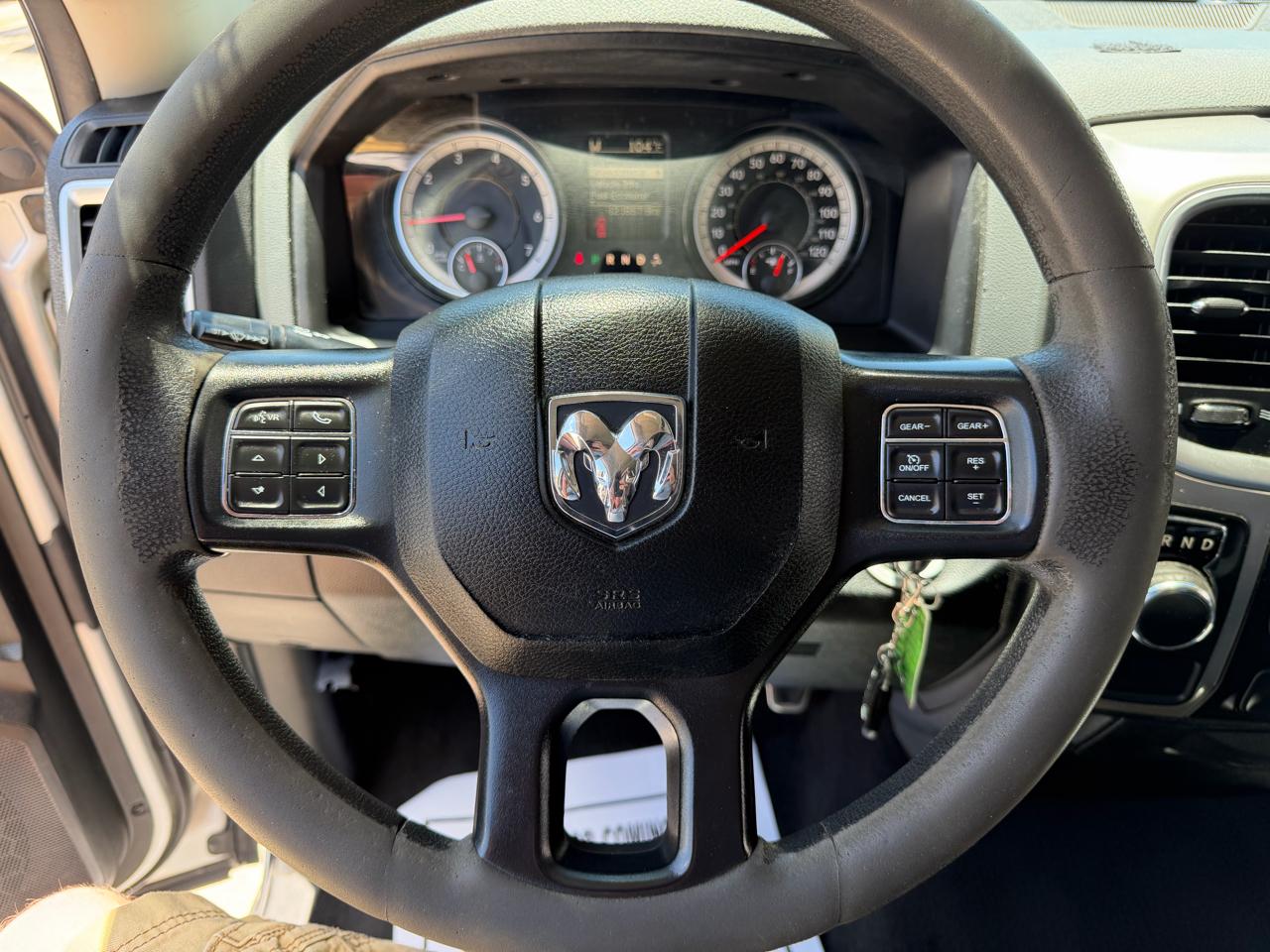 RAM 1500 SLT Quad Cab 2WD 2017