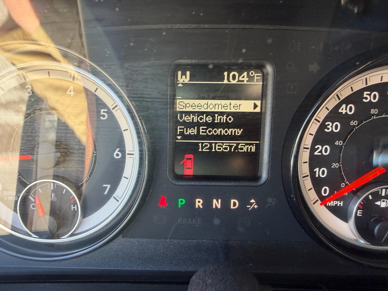 RAM 1500 SLT Quad Cab 2WD 2017