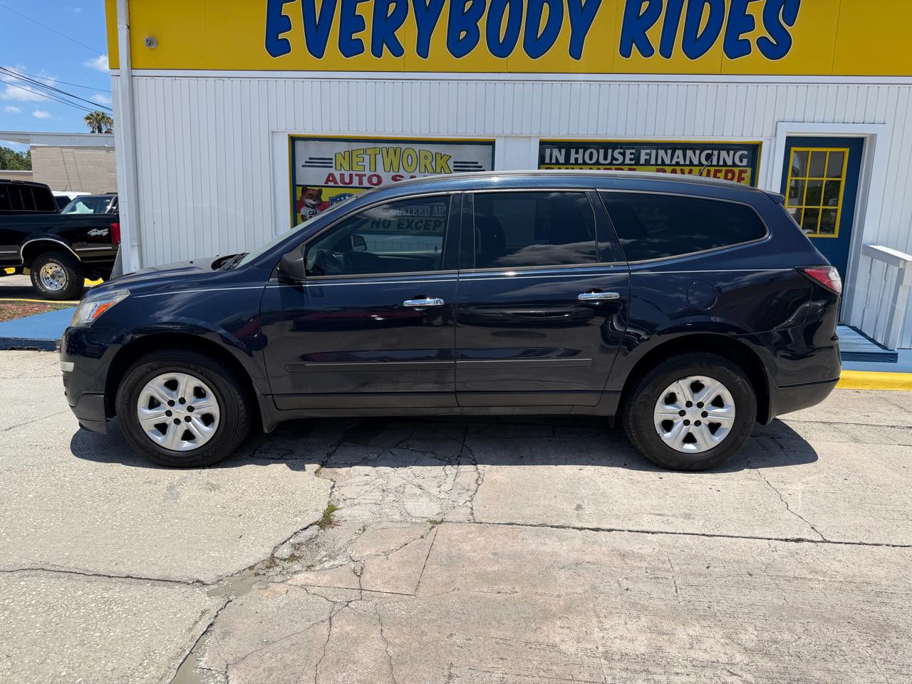 Chevrolet Traverse LS FWD w/PDC 2016