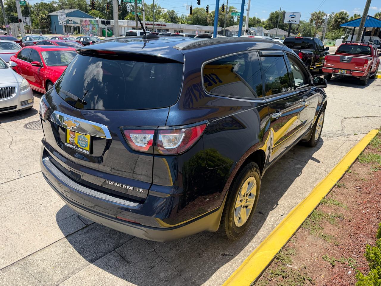 Chevrolet Traverse LS FWD w/PDC 2016