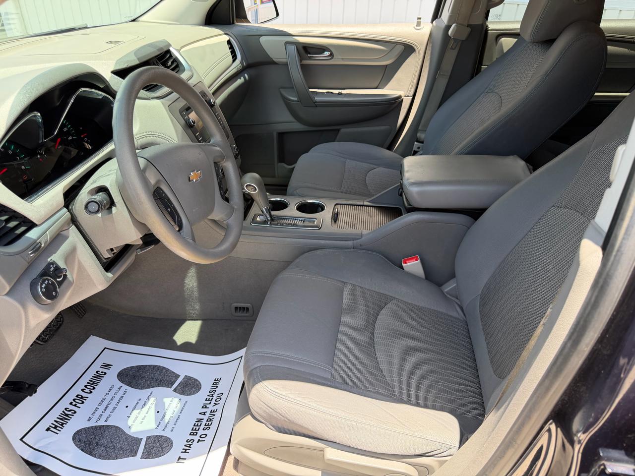 Chevrolet Traverse LS FWD w/PDC 2016