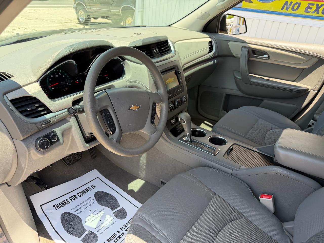 Chevrolet Traverse LS FWD w/PDC 2016