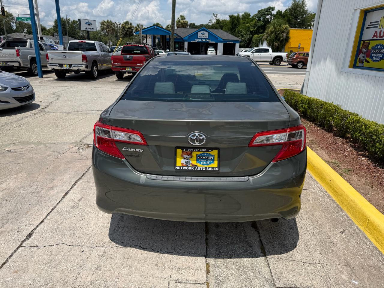Toyota Camry L 2012
