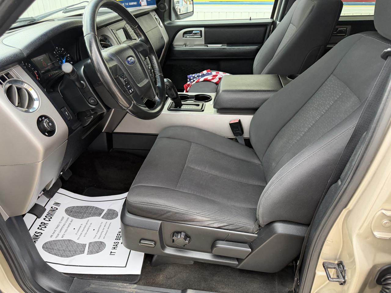 Ford Expedition EL XLT 2017