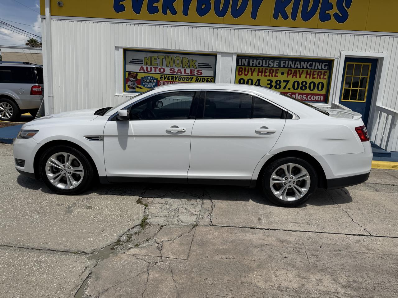 Ford Taurus SEL FWD 2014