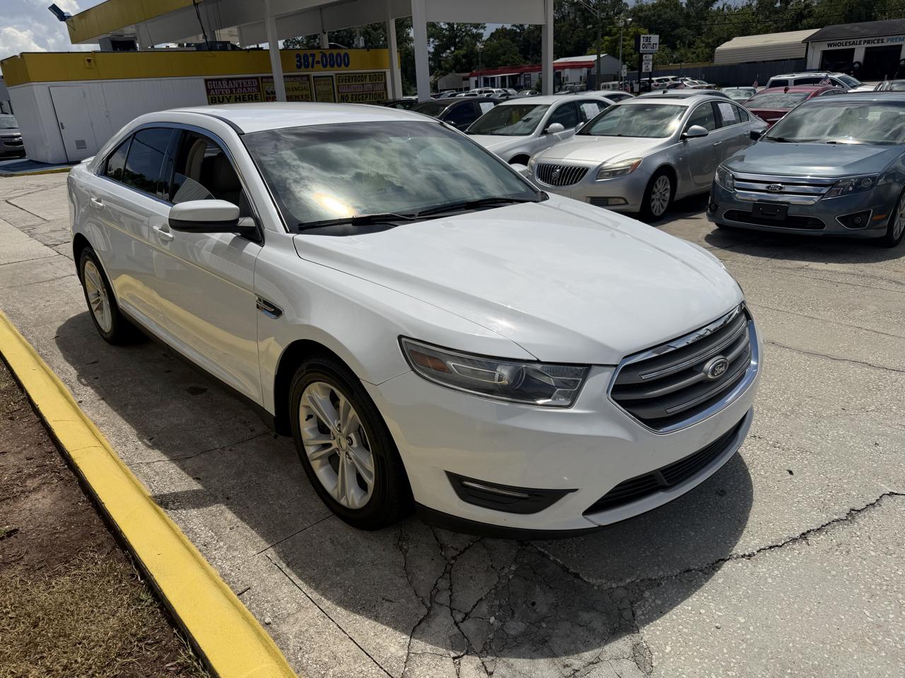 Ford Taurus SEL FWD 2014