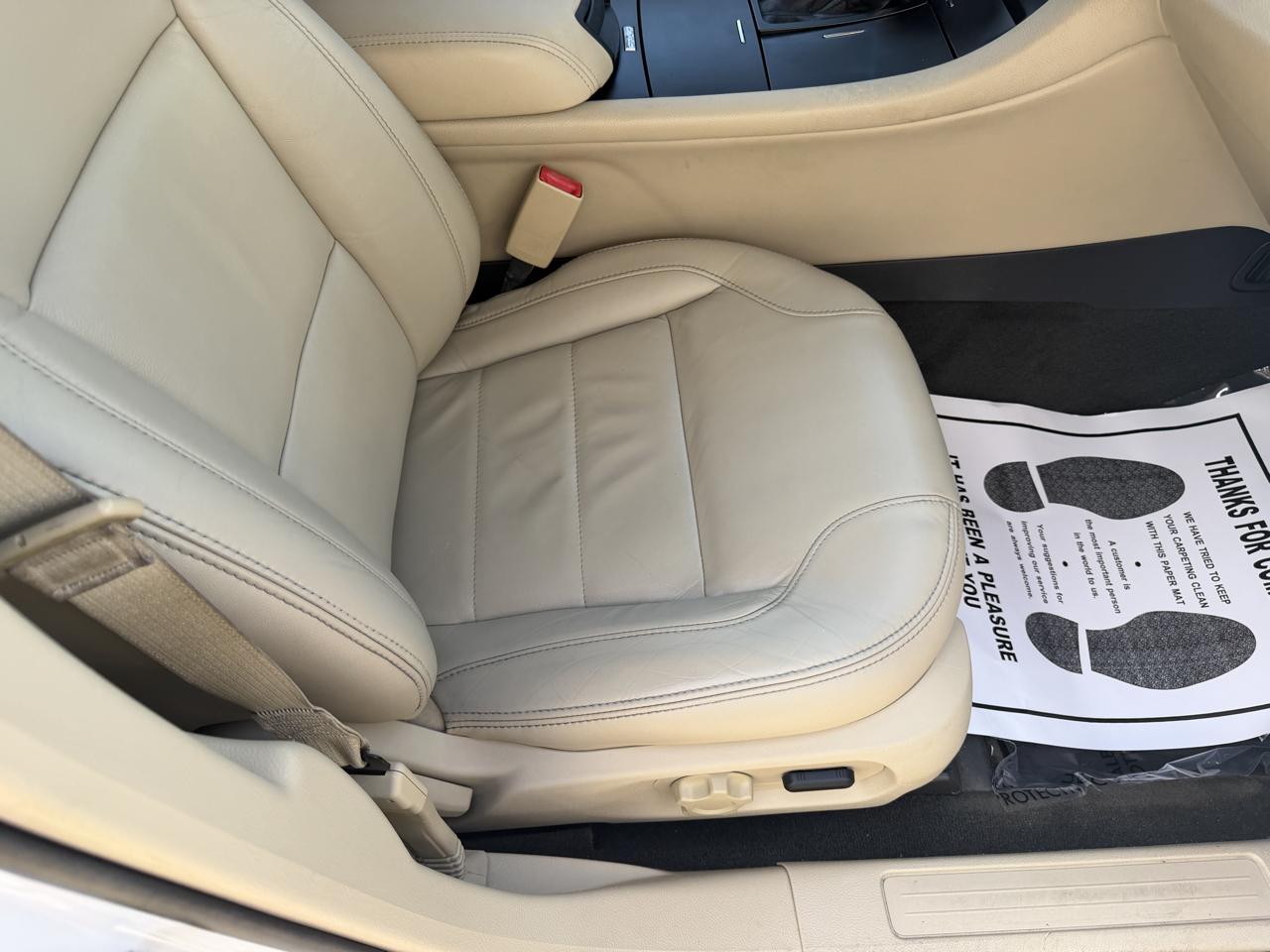Ford Taurus SEL FWD 2014