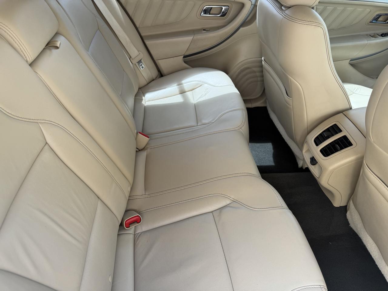 Ford Taurus SEL FWD 2014
