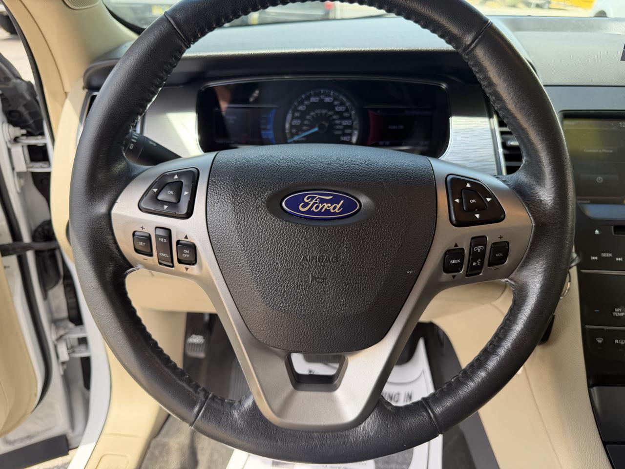 Ford Taurus SEL FWD 2014
