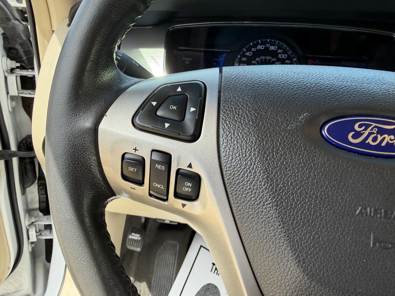 Ford Taurus SEL FWD 2014