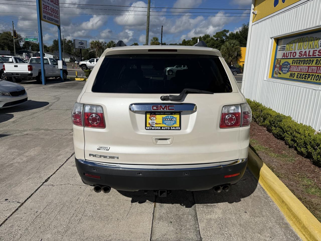 GMC Acadia photo 4