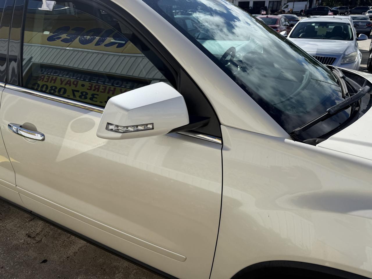 GMC Acadia photo 10